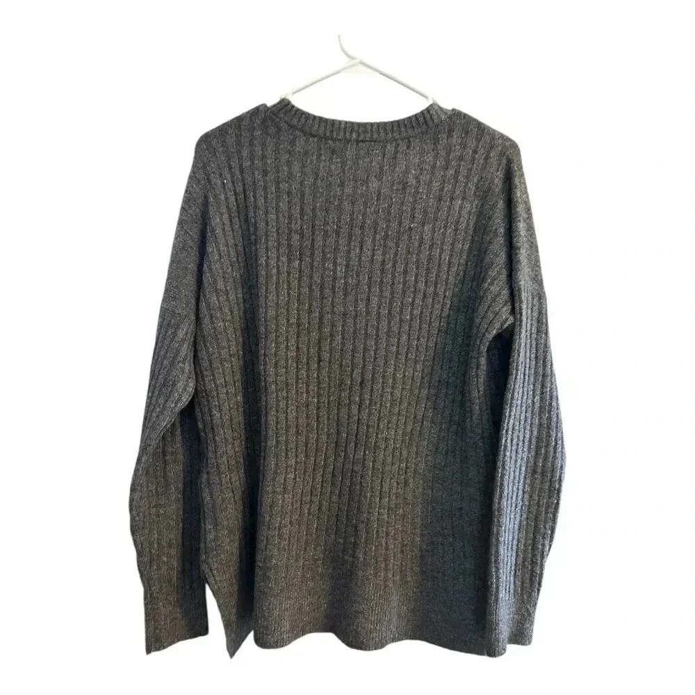 Abercrombie and Fitch Charcoal Gray Chunky Ribbed Sweater // Size M - Picture 4 of 7
